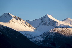 Åndalsnes, die umgebenden Berge