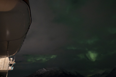 Polarlicht über den Wolken