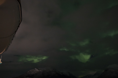 Polarlicht über den Wolken