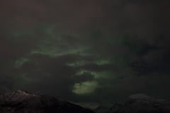 Polarlicht über den Wolken